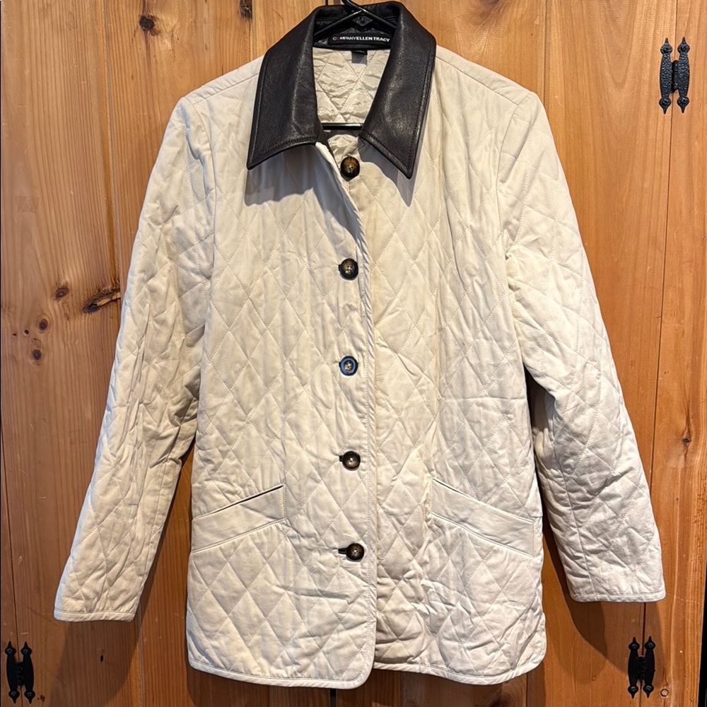 Like New Quilted Ellen Tracy Jacket w/ Dark Brown Leather Collar & Botton Holes